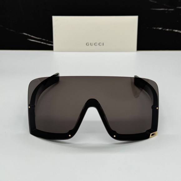 NEW GG1631S 004 GUCCI BLACK GREY OVERSIZED WOMEN GUCCI SUNGLASSES - Picture 4 of 14